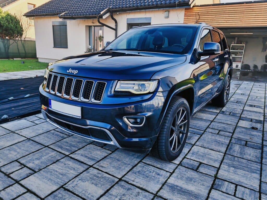 Rozleštění laku Grand Cherokee